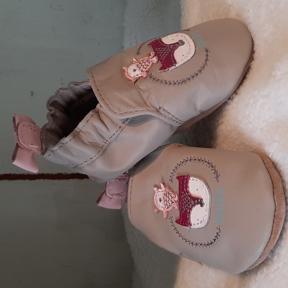 Hello Baby Friends Robeez 100% Leather Soft Sole Baby Shoes Owl Fox Cute Fun - Picture 1 of 8